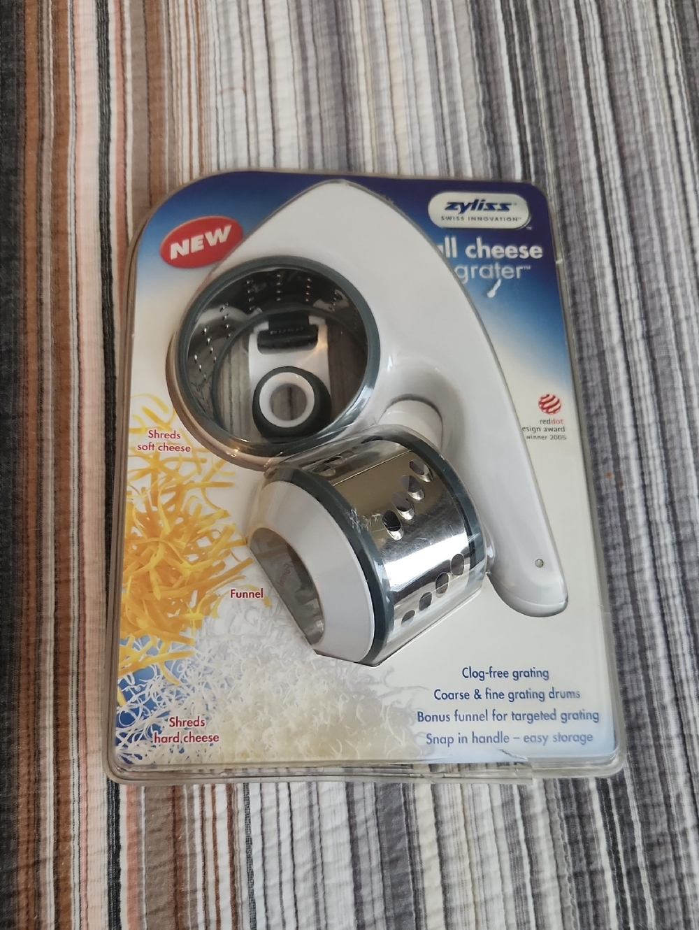 Zyliss White and Silver All-Cheese Grater - White